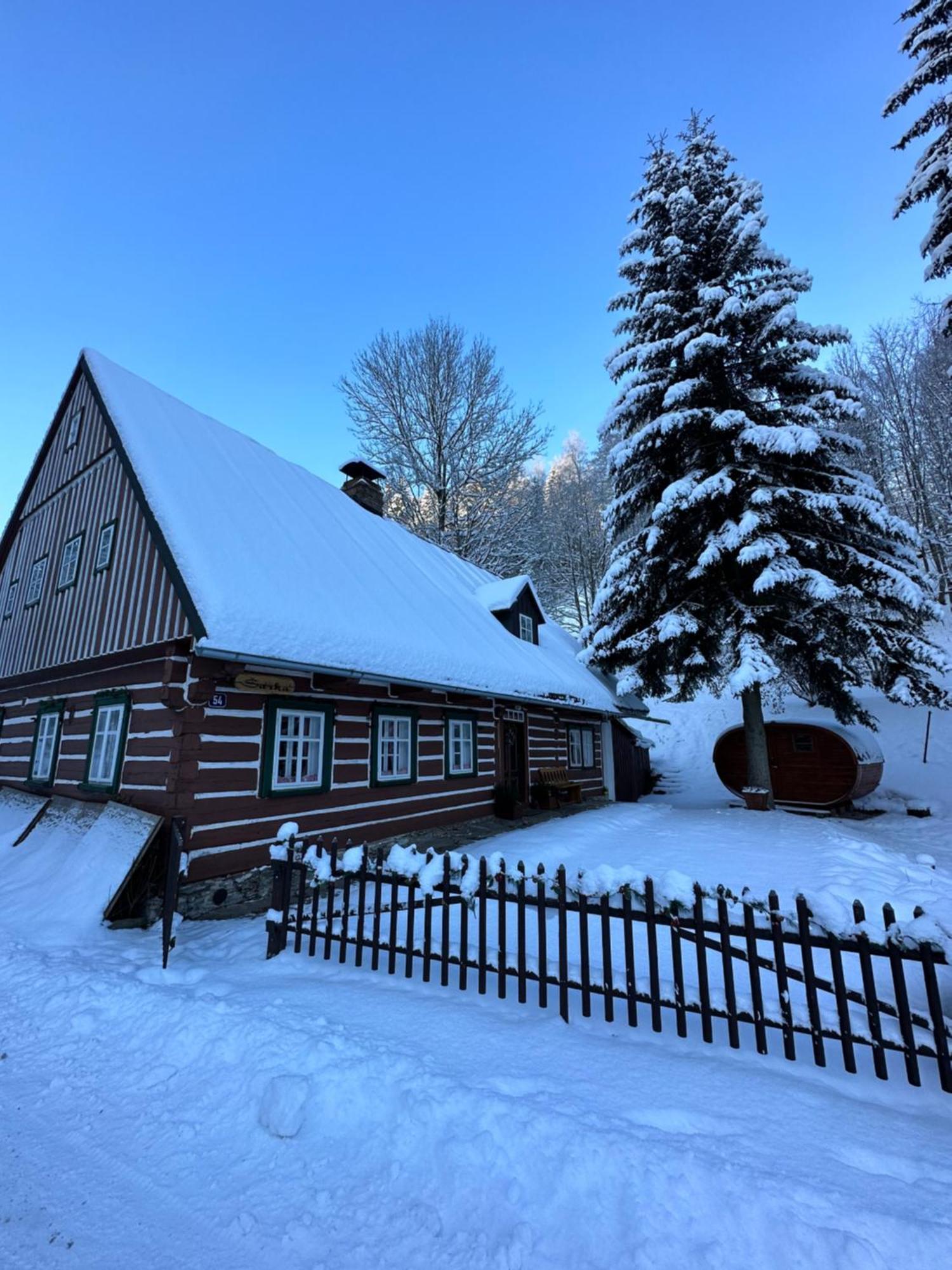 Chalupa Šárka Dolni Dvur Exterior foto