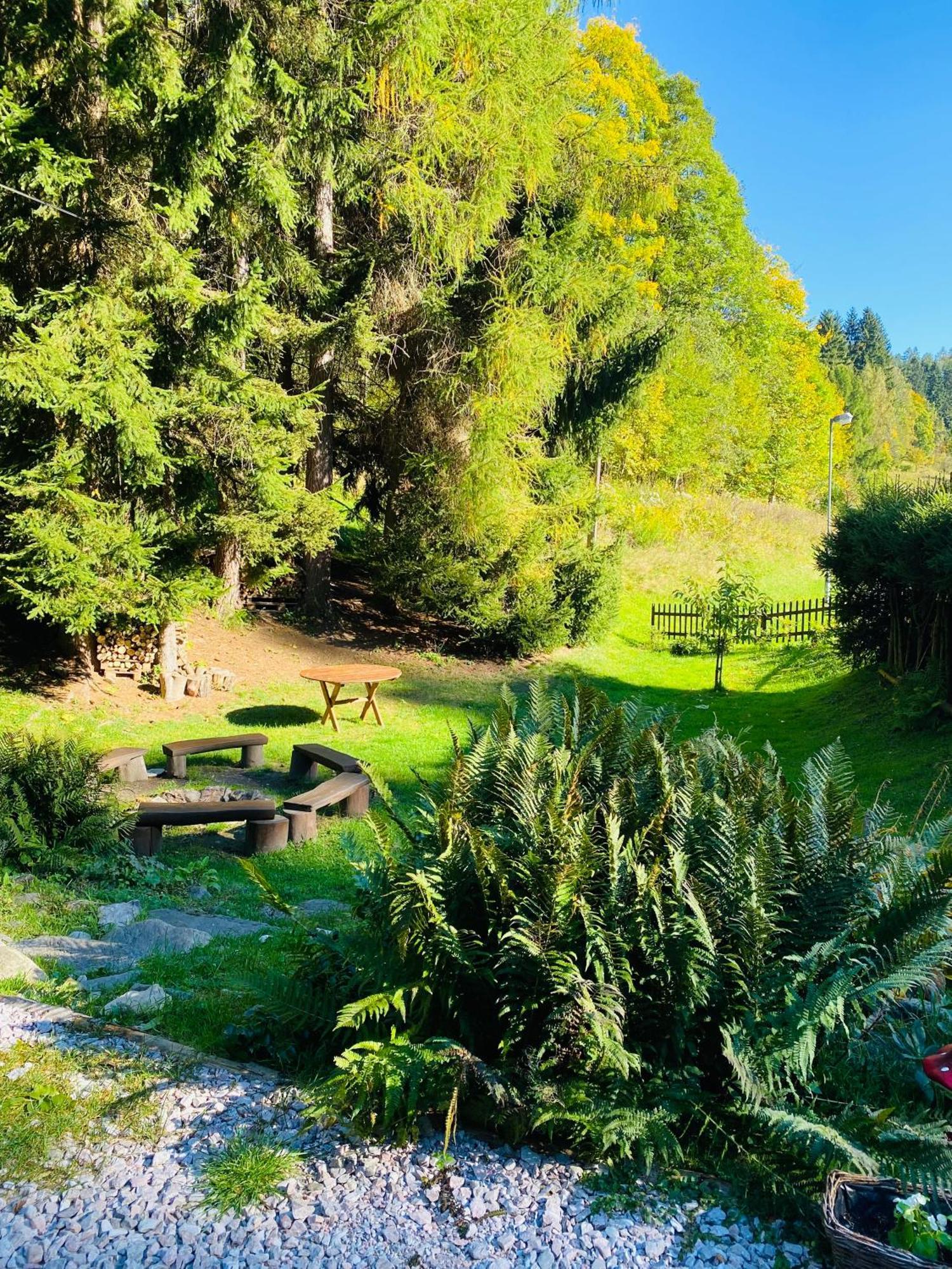 Chalupa Šárka Dolni Dvur Exterior foto